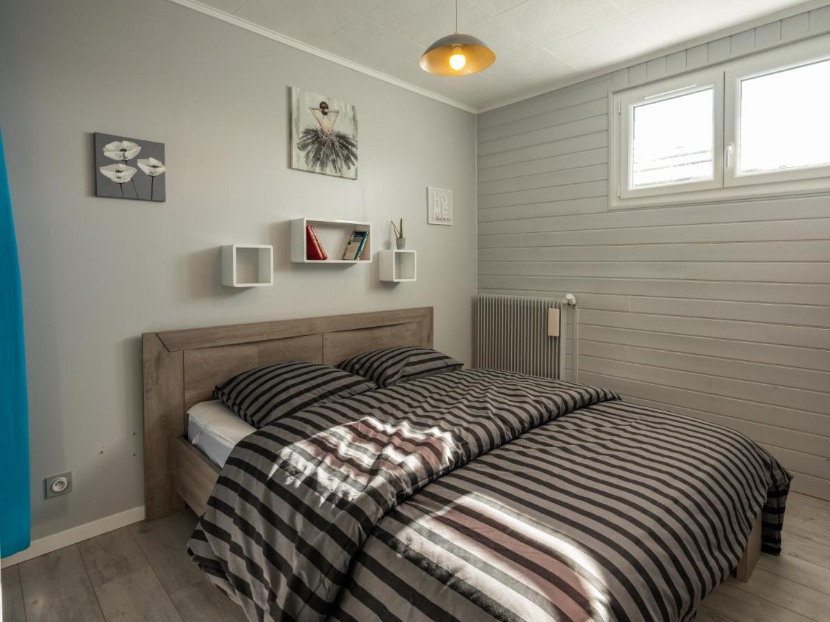 Villa Stunning 4-Bed House In La Bourboule Exterior foto